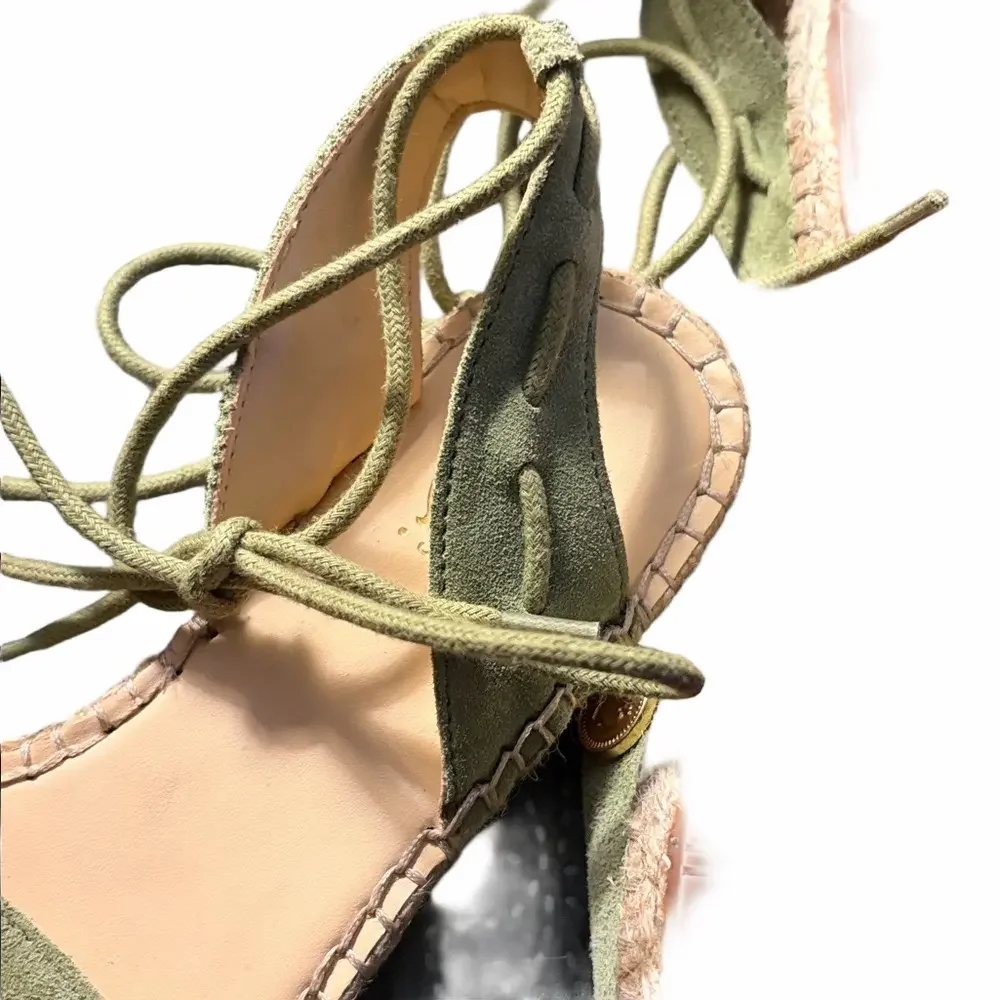 Michaela  C. Wonder sage suede espadrille close toe with gold coin details 7.5 M - Picture 5 of 6
